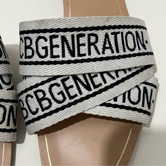 Bcbg black and white sandal size 10- like new - Picture 4 of 13